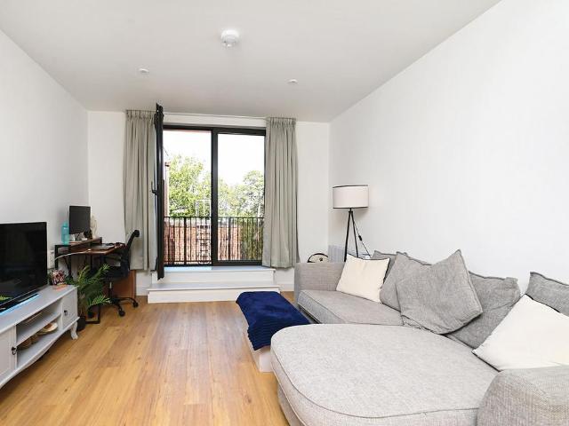 Apartment for rent in Farnborough, Rushmoor