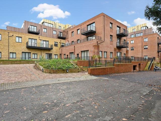 Apartment for rent in Farnborough, Hampshire