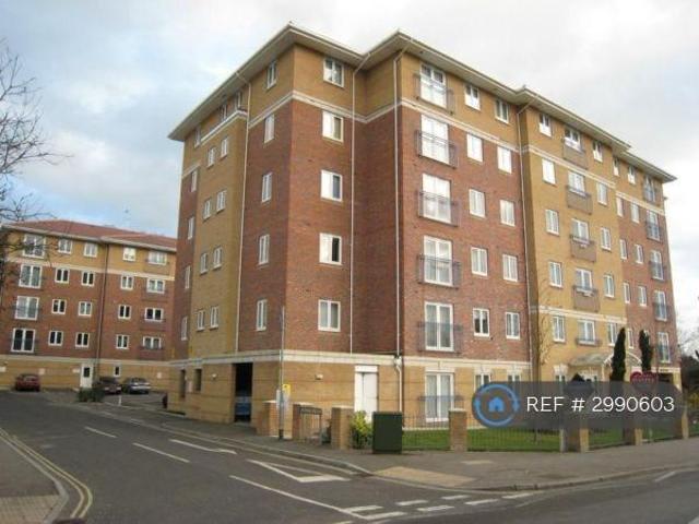 House for rent in Farnborough, Hampshire