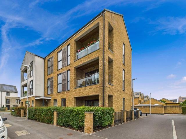 Apartment for rent in Locking Parklands, Locking