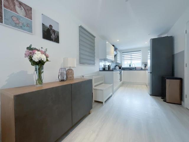 House for rent in Clifton, Haddon