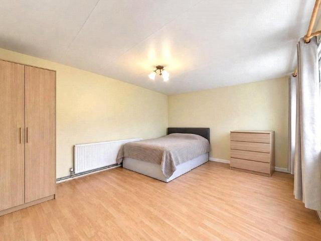 House for rent in London Borough of Merton, Greater London