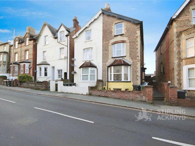 Apartment for rent in Guildford Park, Guildford