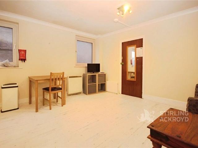 Apartment for rent in Guildford Park, Guildford