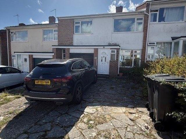 House for rent in Alder Hills, Poole