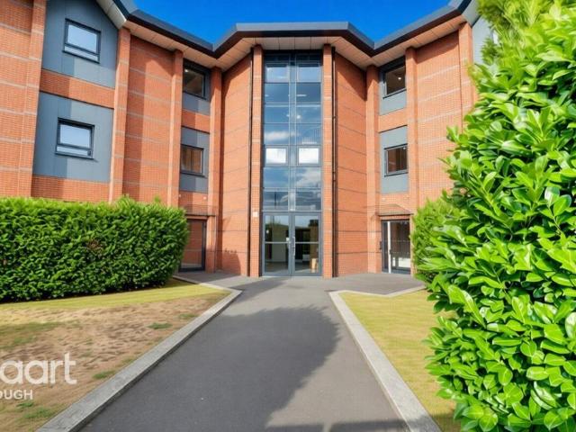 Apartment for rent in Slough