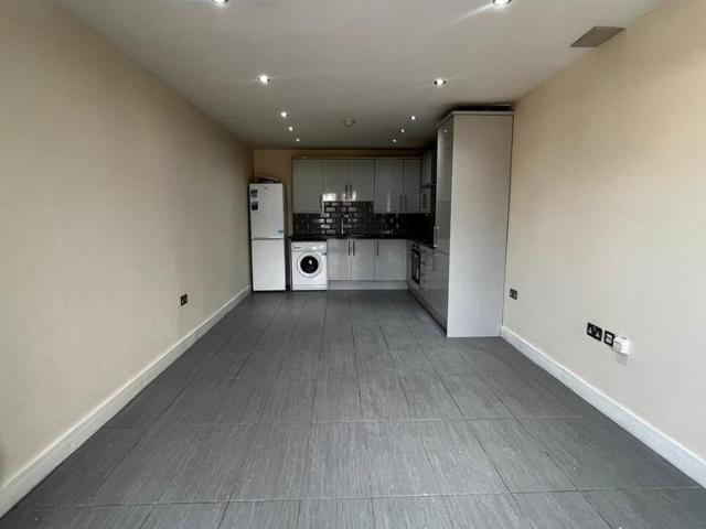 Apartment for rent in Slough