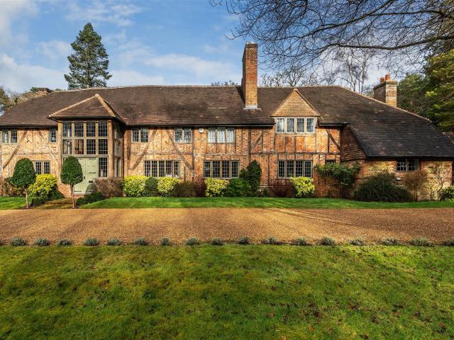 House for rent in Fole, Surrey