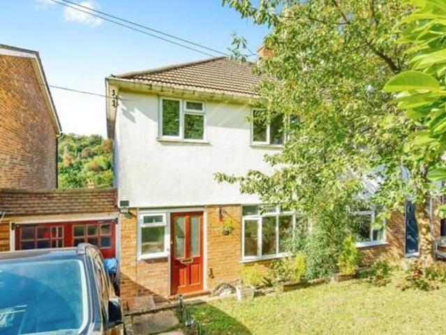 House for sale in Hillview, Surrey