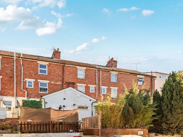 House for rent in Caterham, Tandridge