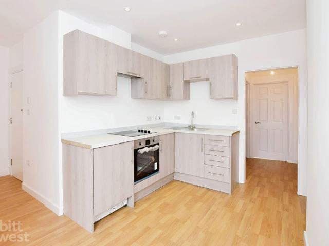 Apartment for rent in Jarvis Brook, Cross In Hand