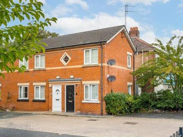 House for sale in Widnes
