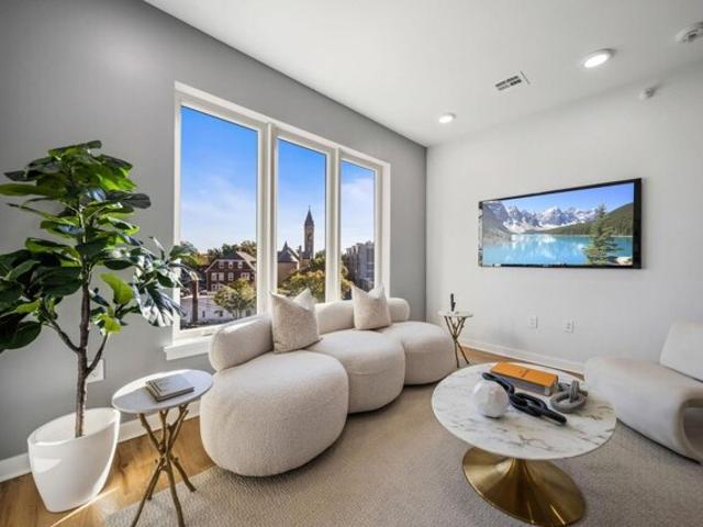 Condo for sale in Bloomfield, New Jersey