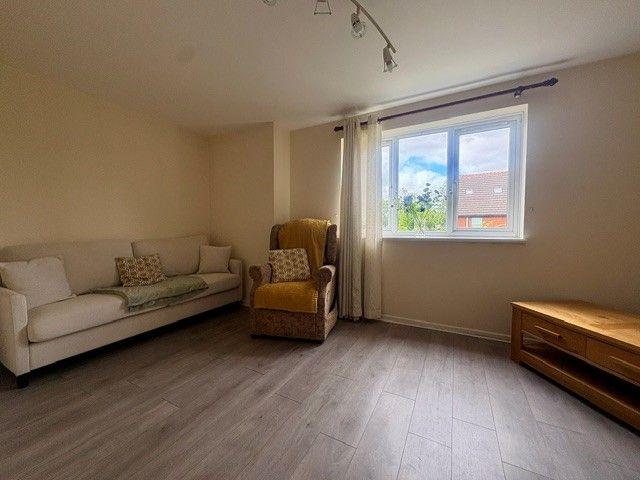 Apartment for rent in Walcot West, Rodbourne