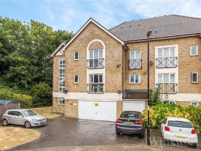 House for rent in London Borough of Lewisham, Greater London