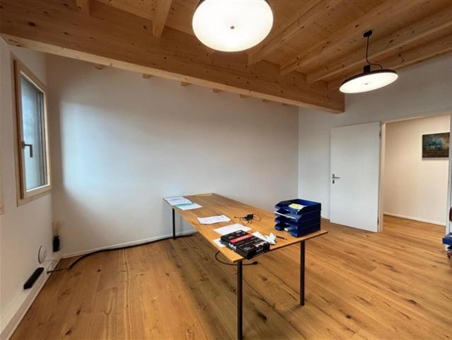 Büro mieten in Estavayer-le-Gibloux, Freiburg