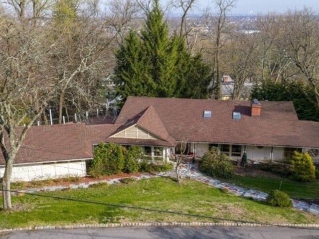 House for sale in Millburn, New Jersey
