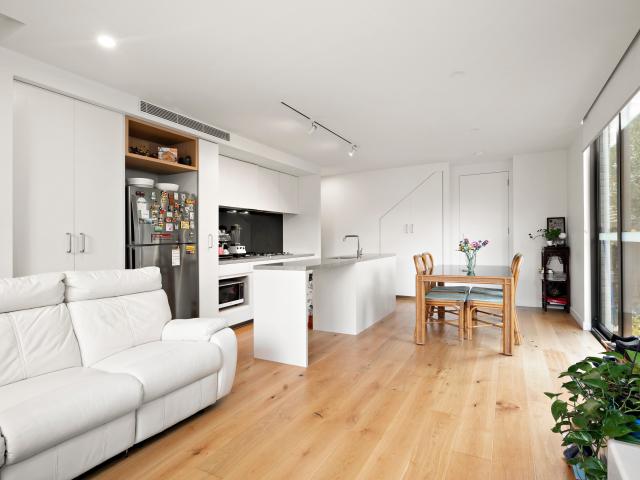 House for sale in Mckinnon