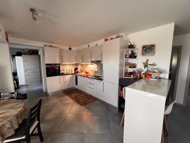 Attikawohnung kaufen in Echallens, Waadt