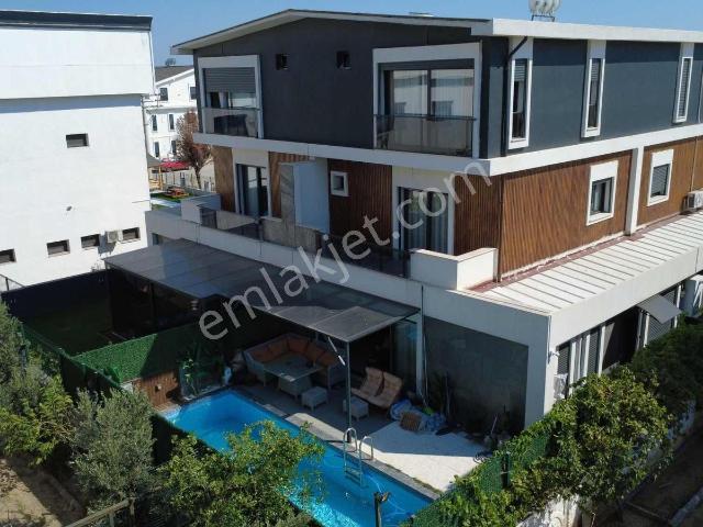 Menderes, İzmir içerisinde satılık Villa