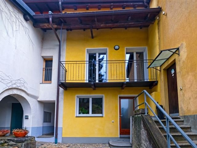 Einfamilienhaus kaufen in Taverne, Tessin