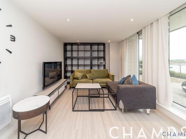 Apartment for rent in Reach, Greater London
