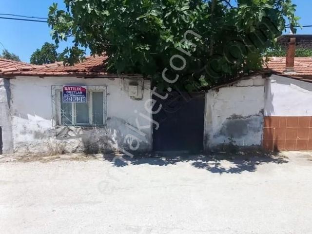 Akhisar, Manisa içerisinde satılık Villa