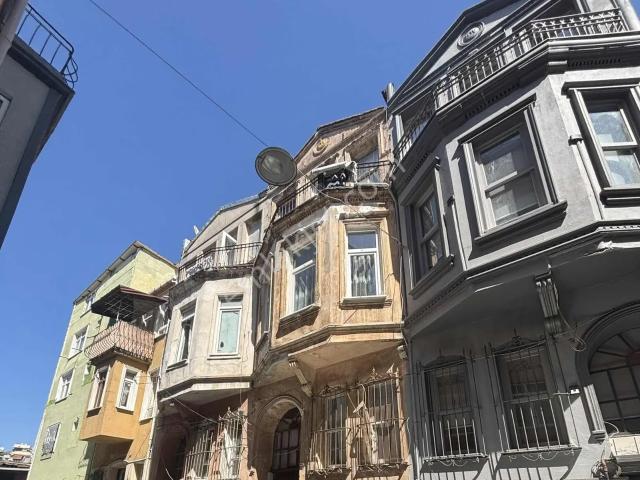İstanbul Merkez, İstanbul içerisinde satılık Bina