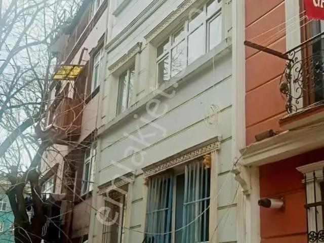 İstanbul Merkez, İstanbul içerisinde satılık Bina