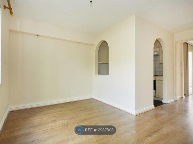 Apartment for rent in Chadwell Heath, Greater London