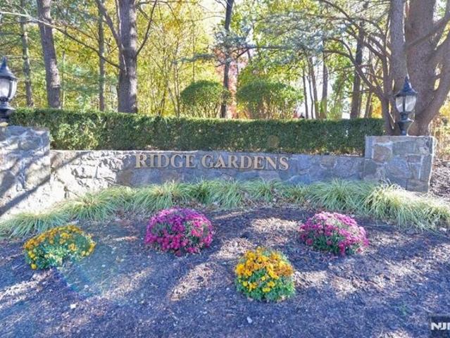 Condo for sale in Mahwah, New Jersey