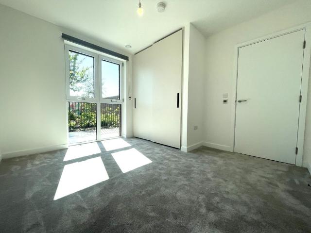 Apartment for rent in Watford Heath, Watford