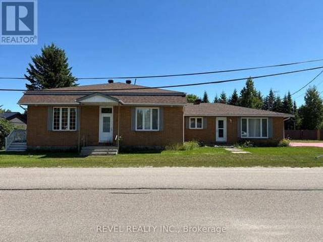 House for sale in Fauquier-strickland, Ontario