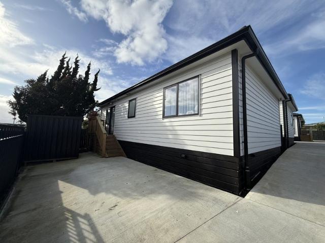 House for rent in Owhata, Oroua County