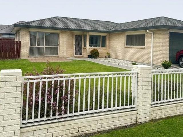 House for rent in Owhata, Oroua County