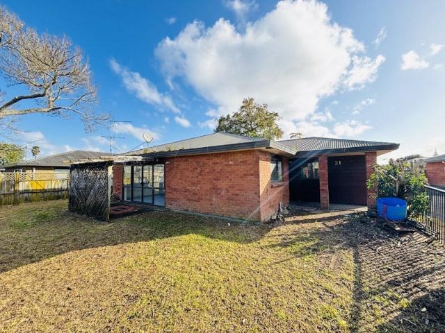 House for rent in Owhata, Oroua County