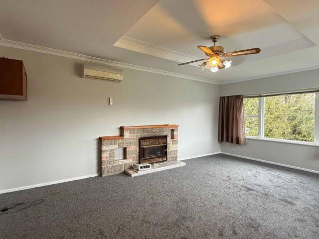 House for rent in Owhata