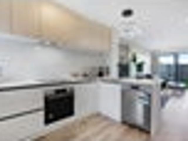 Townhouse for rent in Owhata