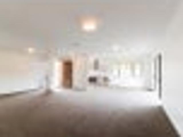 House for rent in Owhata, Oroua County