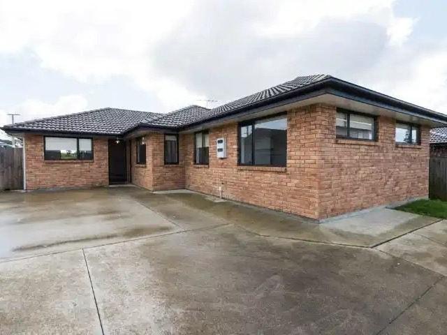 House for rent in Owhata, Oroua County