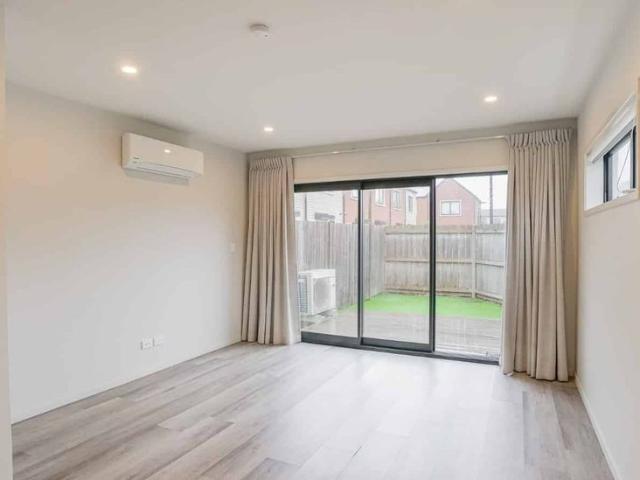 Townhouse for rent in Owhata