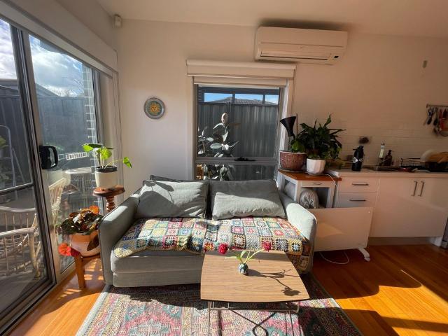 Room for rent in Camerons Creek, Victoria