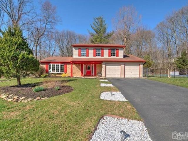 House for sale in Cliffwood, New Jersey