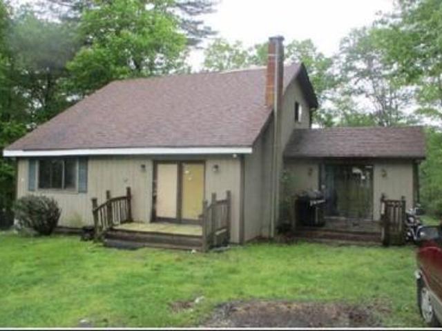 House for sale in Beach Lake, Pennsylvania