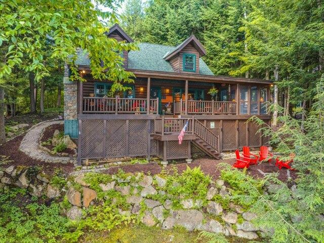House for sale in Long Lake