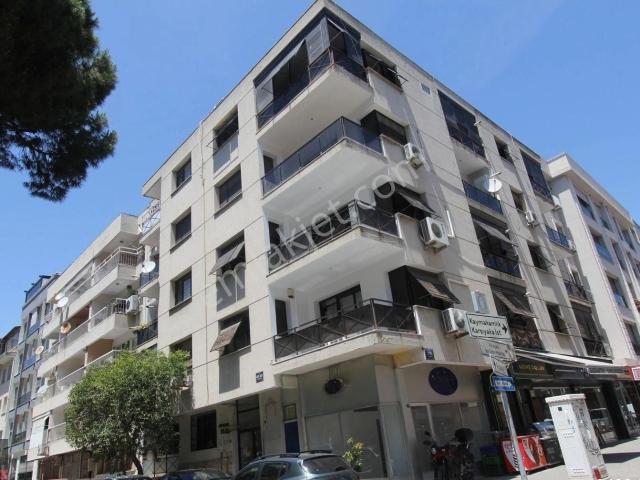 Karşiyaka, İzmir içerisinde kiralık mülk