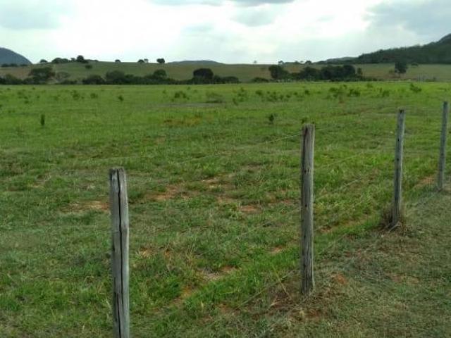 Sítio e chácara venda em Região Geográfica Imediata de Curvelo, Santo Hipólito