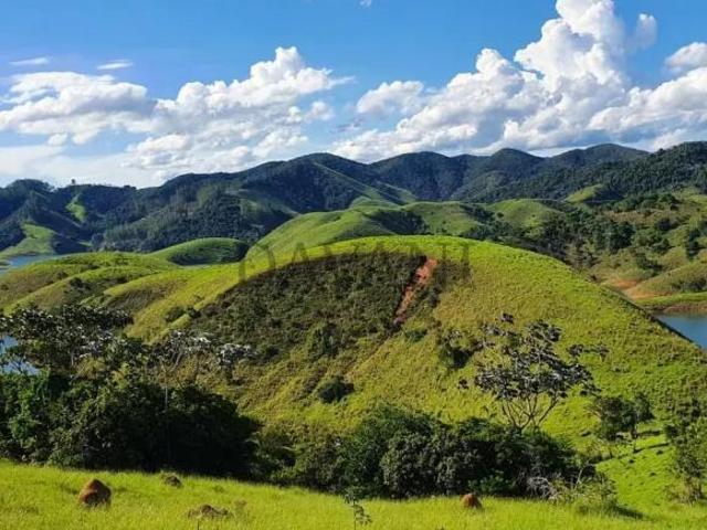 Casa venda em Região Imediata de Taubaté-Pindamonhangaba, Região Metropolitana do Vale do Paraíba e Litoral Norte
