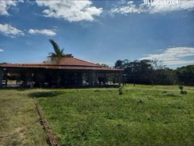 Fazenda venda em Região Geográfica Imediata de Unaí, Região Integrada de Desenvolvimento do Distrito Federal e Entorno