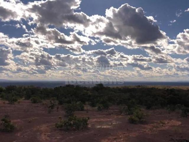 Sítio e chácara venda em Região Geográfica Imediata de Unaí, Urucuia